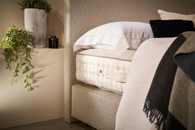 Vispring Herald Superb Divan