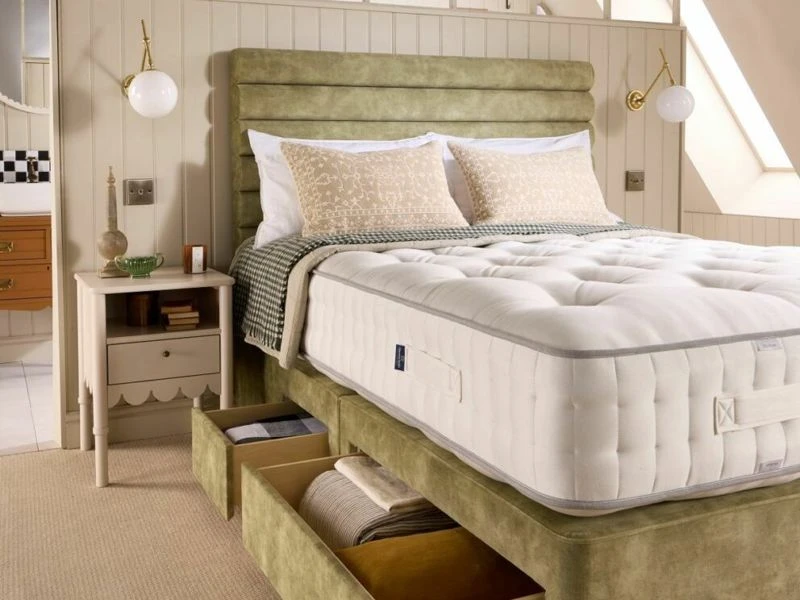 Harrison Spinks Jade 10000 Divan