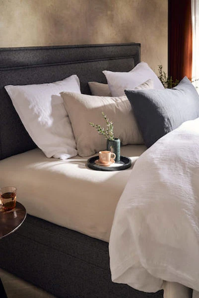 Vispring Anniversary Superb Divan