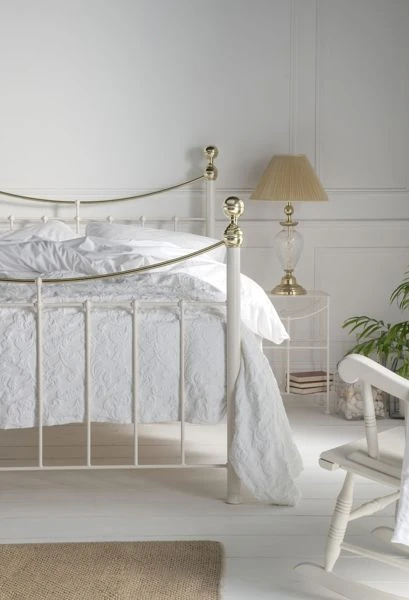 Victoria Bedstead